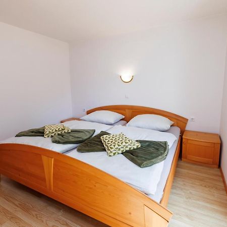 Апартаменты Apartmaji Pr' Brdarju Бохинь Экстерьер фото